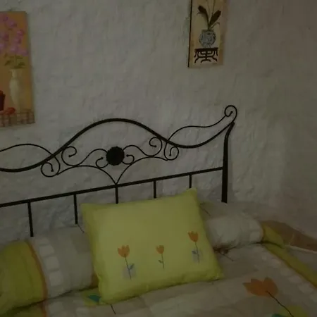Cuevas La Solana Graena